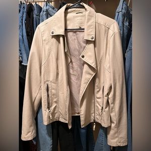 Light weight cream jacket